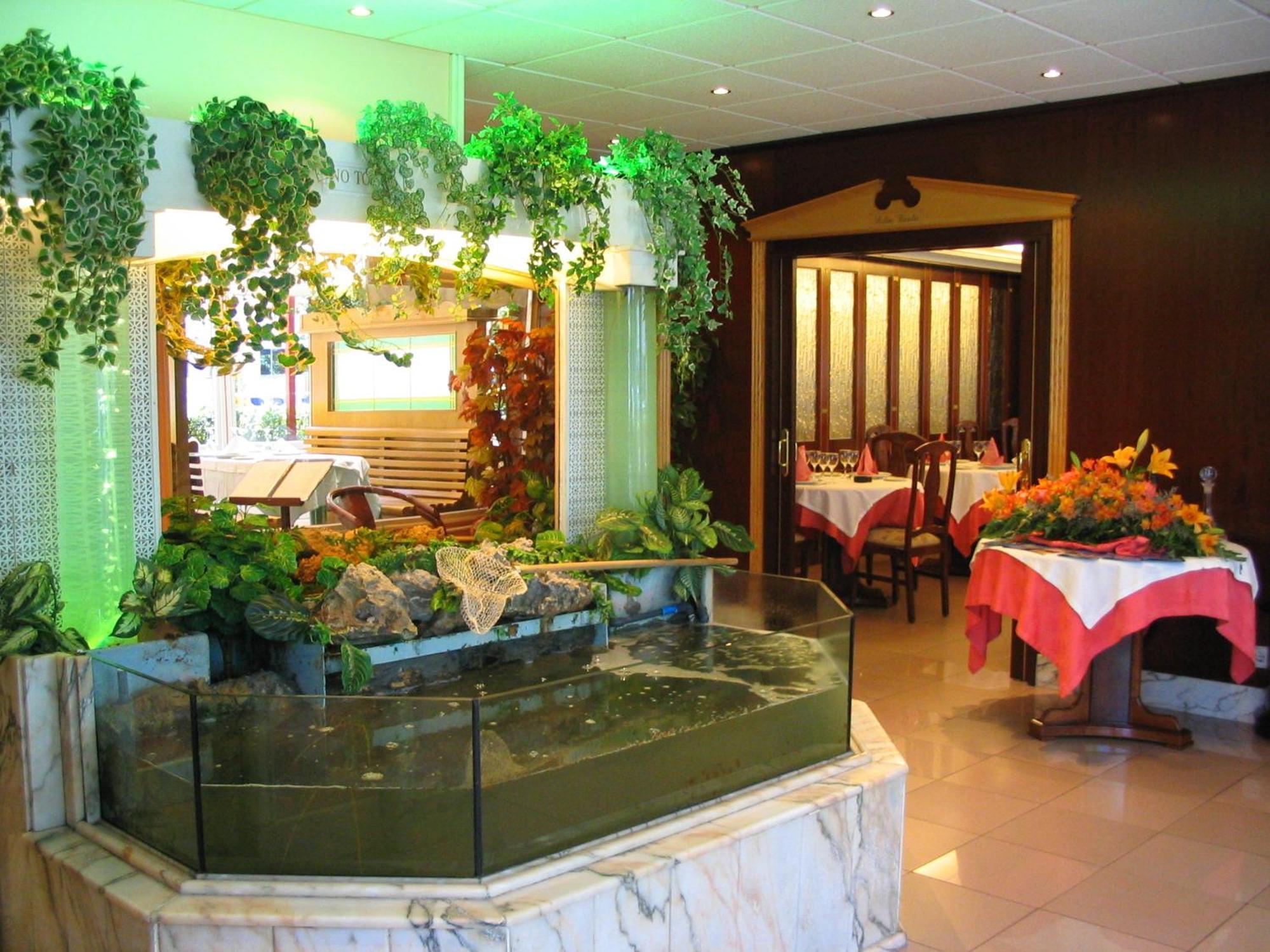 Hotel Isabel Isla Restoran foto