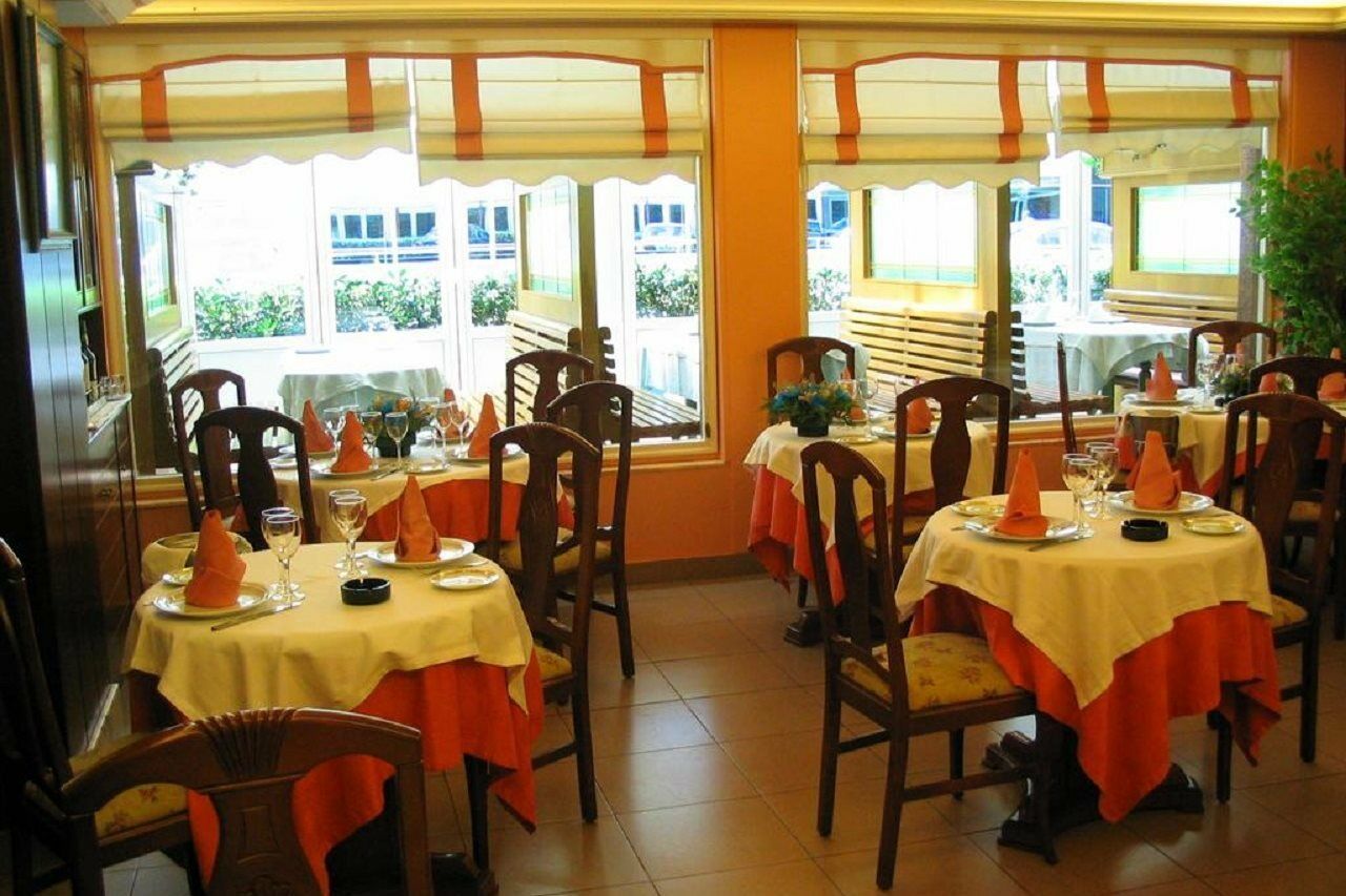Hotel Isabel Isla Bagian luar foto